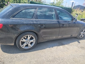 Audi A4 de vânzare urgent în stare foarte bună de funcționare 