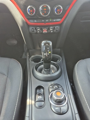 Mini Countryman OneD F60 facelift 2019 1,5 diesel automat f întreținut - imagine 3
