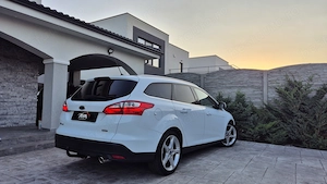 Ford-Focus-1.6 Benzina R.A.R.EFECTUAT-Camera-Keyless Goo-Entry-Euro 5 incalzire scaune-Cash-Rate - imagine 4