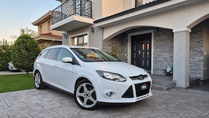 Ford-Focus-1.6 Benzina R.A.R.EFECTUAT-Camera-Keyless Goo-Entry-Euro 5 incalzire scaune-Cash-Rate - imagine 2