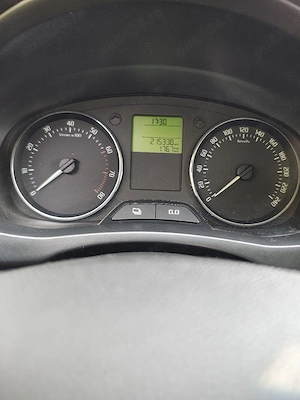 Skoda Fabia SPORTLINE Facelift, model rar, multiple dotări - jante pe 17 sport, eleron, tobă sport - imagine 3