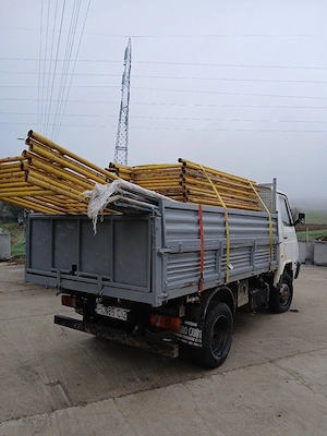 vând schela metalica 