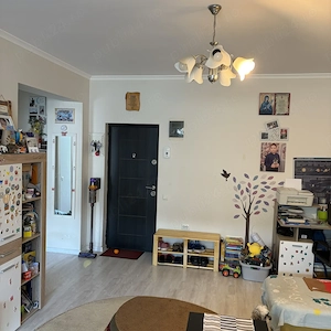 Apartament cu 2 camere de vânzare. - imagine 2