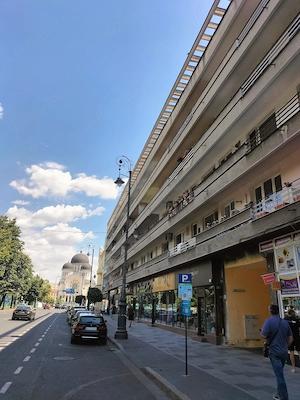Persoana fizica ,vând apartament o camera