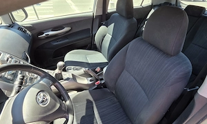 Vând Toyota Auris, 2009, 82 000 km, benzină 1.6, 124 CP - imagine 5