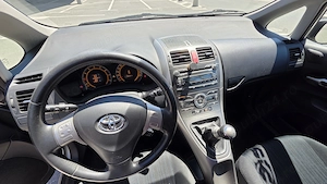 Vând Toyota Auris, 2009, 82 000 km, benzină 1.6, 124 CP - imagine 7