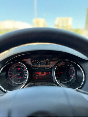 Vând Fiat Bravo 2 1.4 T-Jet, 150 CP, an fabricație 2008, hatchback, cu 177.000 km.