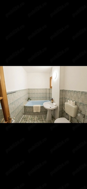 Apartament cu 3 camere are 2 bai situat la etajul 1 - imagine 3