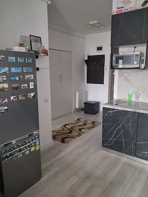 Pf. inchiriez apartament Floresti strada Abarorului