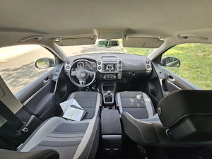 VW Tiguan 1.4TSI 4Motion FRESH Navi Parkassist ÎncălzireScaune DubluClima SenzoriParcare PilotAuto  - imagine 12