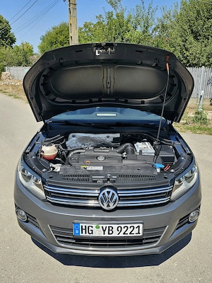 VW Tiguan 1.4TSI 4Motion FRESH Navi Parkassist ÎncălzireScaune DubluClima SenzoriParcare PilotAuto  - imagine 5