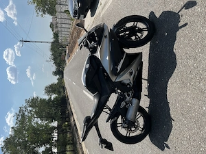 Yamaha YZF R125 2008 - imagine 5