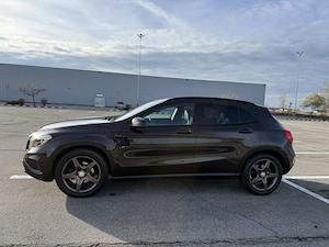 Mercedes Benz GLA  - imagine 5