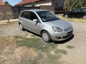 Vând Ford fiesta 2008 km reali - imagine 3