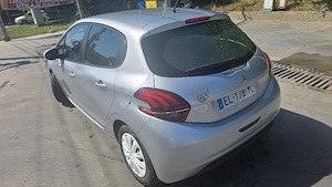 vand peugeot 208 ,2017 ,benzina - imagine 2