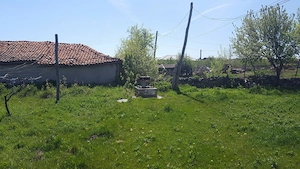 Casa la țară cu pământ  5000 mp - imagine 4