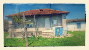 Casa la țară cu pământ  5000 mp