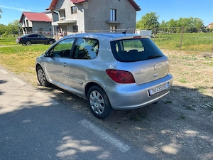 Dezmembrez peugeot 307 - imagine 2