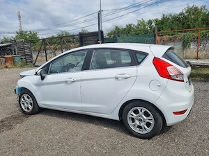 Dezmembrez Ford Fiesta mk6 1.0 Ecoboost 74kw Euro 6 (65.000 km)