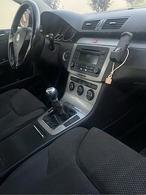 Volkswagen Passat 1.9TDI - imagine 9