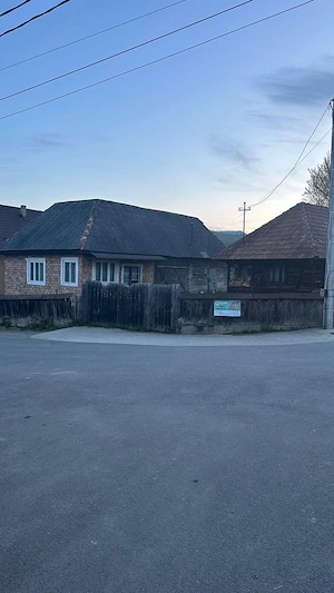 Casa Loc de casa in Berbesti (Maramures) - imagine 3