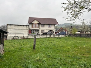 Casa Loc de casa in Berbesti (Maramures) - imagine 2