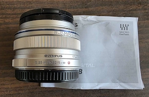 Lentile, obiectiv Olympus M.Zuiko 17mm f 1.8 premium 4 3, noi, impecabile