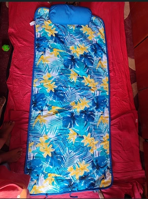 Saltea de plaja cu perna,noi