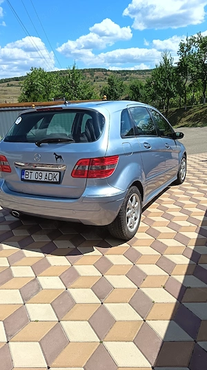 Mercedes Benz B 180 automat  - imagine 2