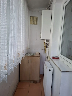 Închiriez apartament 2 camere - imagine 9