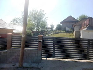 Casă de vânzare + teren 4km centru Vaslui, suburbia Brodoc  - imagine 4