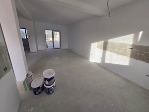 Duplex 4 camere 2 băi - 94mp/utili 287 mp teren Comision 0 - 155.000€ - imagine 5