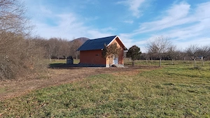 Casă de vacanță și teren extravilan - imagine 8
