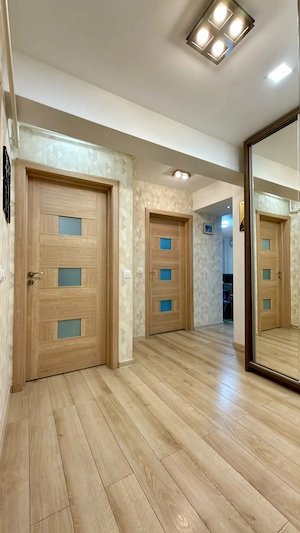 Bd. Republicii (zona str. V. Alecsandri)   ap. 2 camere decomandat, etaj 2, finisat, mobilat - imagine 5