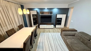 Bd. Republicii (zona str. V. Alecsandri)   ap. 2 camere decomandat, etaj 2, finisat, mobilat