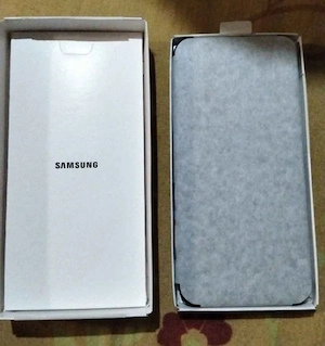 vand urgent Samsung A17 4G. Nu ie folosit deloc am deschis doar cutia