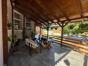 Casa de vanzare langa Penny Curtici  ultracentral  - imagine 2
