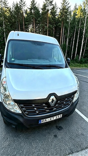 Vând Renault Master 