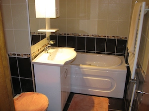 Închiriere apartament 3 camere, Râmnicu Vâlcea   zona Calea lui Traian   Bălcescu   Episcopie - imagine 9