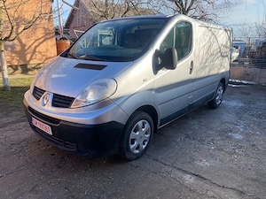 Renault trafic autoutilitară  - imagine 2