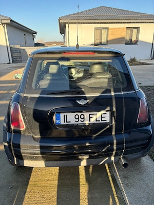 mini one pentru dezmembrat