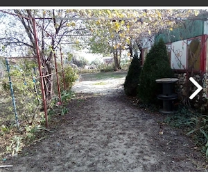 vand casa caramida,suprafata utila70mp,teren 1100mp,an1980,3camere, alimentare apa fosa septica  - imagine 3