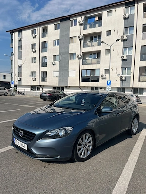 Volvo V40 D3 an fabricatie 2014