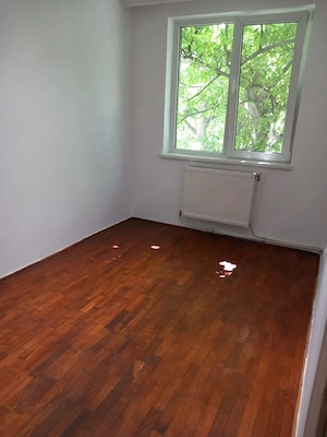 proprietar, vand apartament 3 camere  -75000 -negociabil - imagine 5