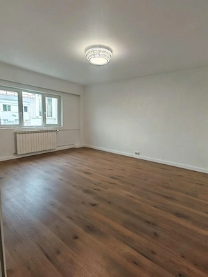 Decebal - Apartament 4 camere   Renovat complet  Decomandat - imagine 7