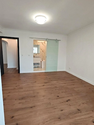 Decebal - Apartament 4 camere   Renovat complet  Decomandat - imagine 11