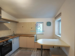 Ion Mihalache, Chibrit, casa 2 corpuri, 6 camere, 2 bai, teren 280.5mp - imagine 20