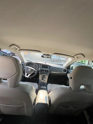 Volvo V40 D3 an fabricatie 2014 - imagine 5