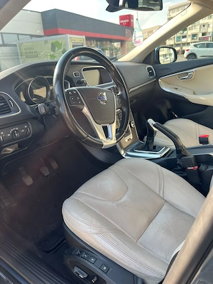 Volvo V40 D3 an fabricatie 2014 - imagine 6