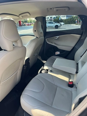 Volvo V40 D3 an fabricatie 2014 - imagine 9